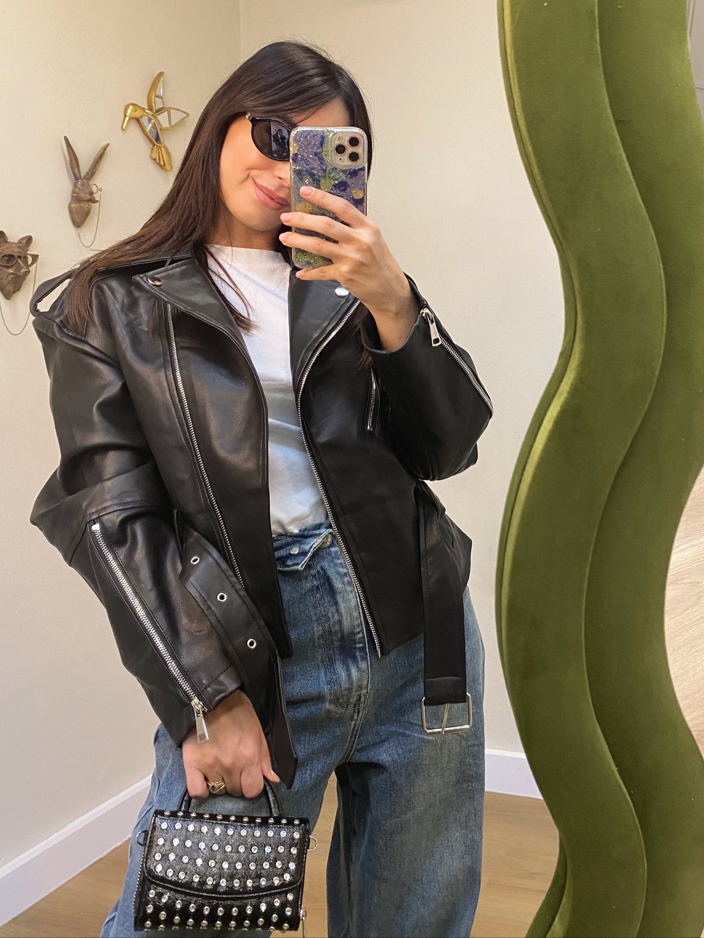 Giubbino ecopelle nero con cintura