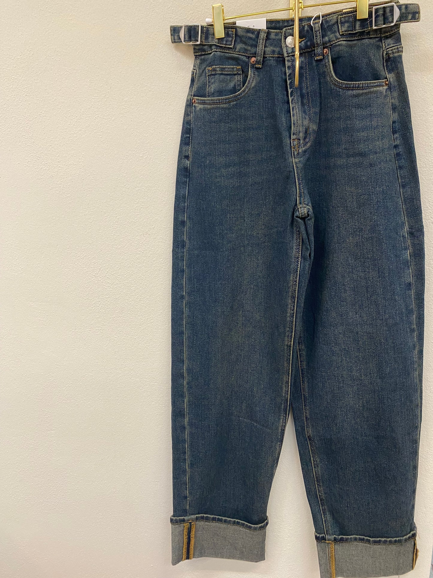 Jeans piegone sabbiato