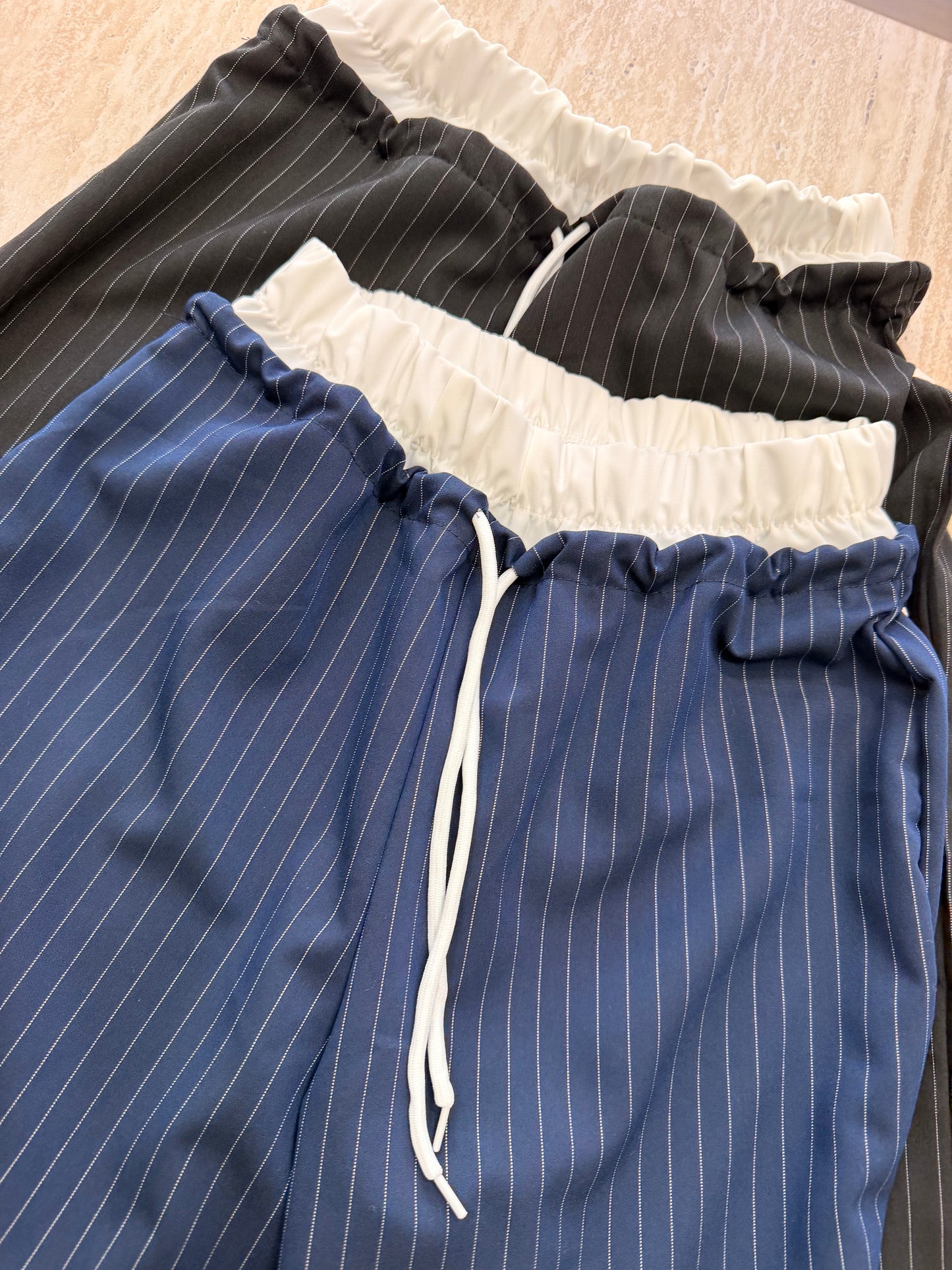 Pantalone Gessato con elastico in vita